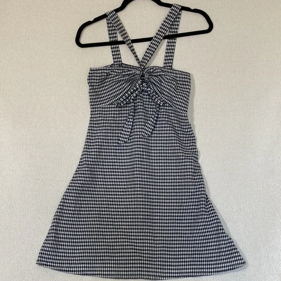 Urban Outfitters navy gingham dress key hole front tie Size XS - Picture 2 of 11